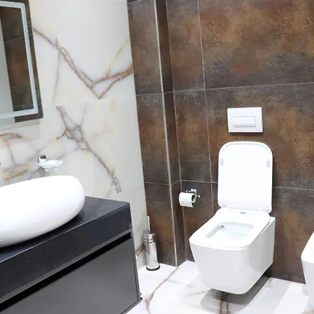 Ideal Luxury *